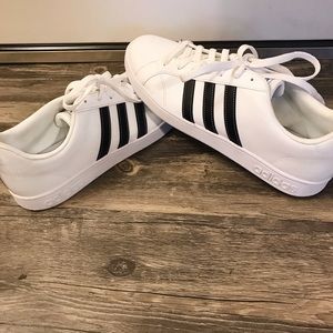 men’s Adidas baseline shoes🔥